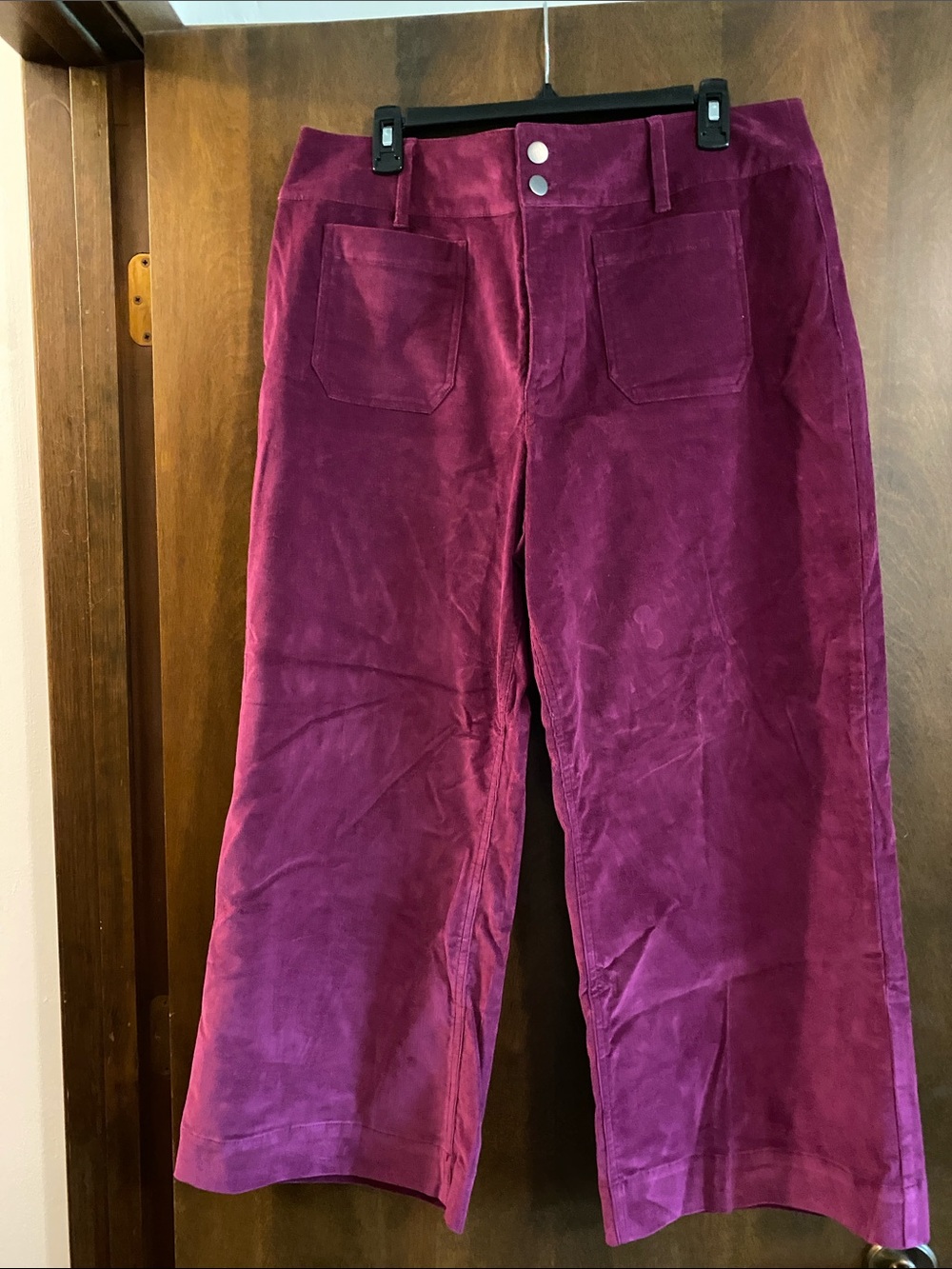 STUDIO PARK magenta fine whale corduroy modern style ankle wide leg. Soft stretc